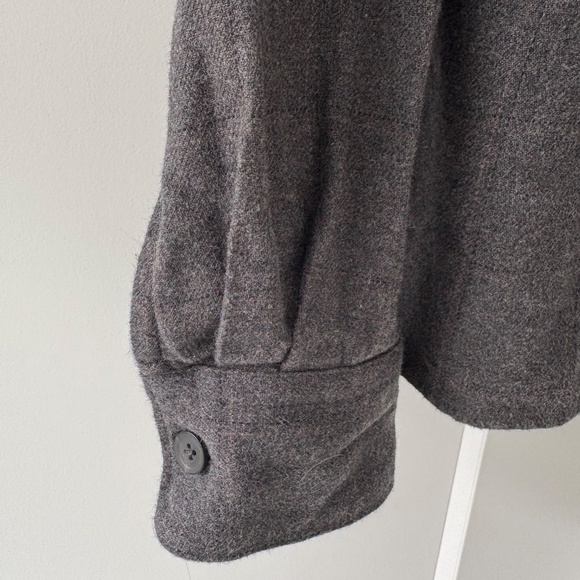 Uniqlo cropped grey cotton shirt - Picture 3 of 5